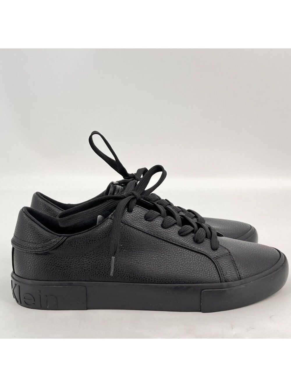 Calvin Klein Reon Lace-Up Sneaker Size 9 M Black PU Casual Shoe